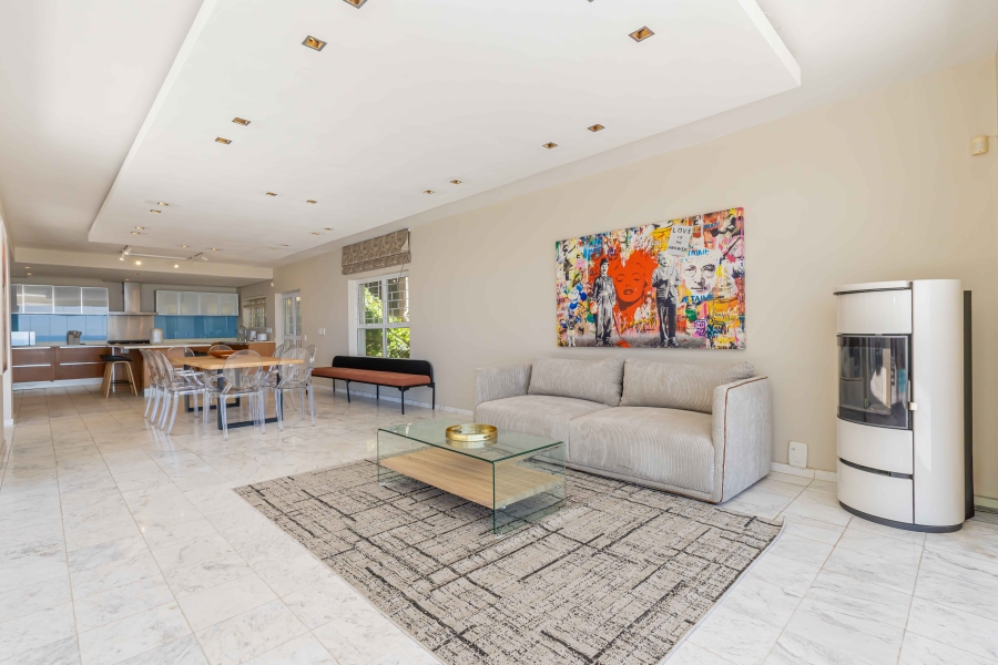 To Let 6 Bedroom Property for Rent in Bantry Bay Western Cape